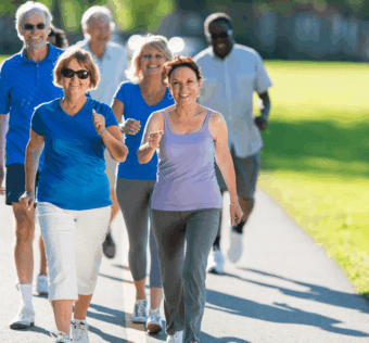 Caminhar é bom para todos, mesmo se você tiver artrite ou dores nas articulações. Pode aliviar os sintomas da artrite e proporcionar outros benefícios à saúde, como aumentar a energia e reduzir o açúcar no sangue.