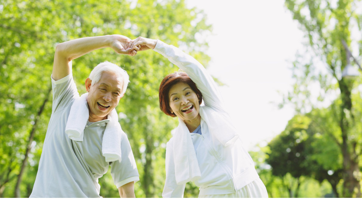 Há coisas simples que você pode fazer para ser a versão mais saudável, ativa e produtiva de si mesmo, enquanto vive mais. Os segredos para viver até os 100 anos ou mais são uma alimentação saudável, atividade física regular e boas escolhas de estilo de vida e viver o melhor da vida saudável. A longevidade não é apenas sobre a ausência de doenças, mas sobre a presença de vitalidade, propósito e alegria.