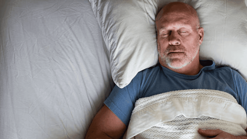 Em resumo, parar de roncar é possível na maioria dos casos, especialmente quando são adotadas medidas simples e consistentes no dia a dia. Embora o ronco possa parecer um problema pequeno, ele pode afetar seriamente a qualidade de vida e a saúde.