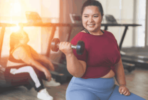 o emagrecimento saudável é resultado da combinação de diversos fatores que atuam de forma integrada. Alimentação equilibrada, prática de exercícios, hidratação, sono de qualidade e controle emocional são pilares essenciais nesse processo.