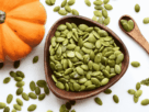 Um Investimento Simples em Você, as sementes de abóbora representam a intersecção perfeita entre custo-benefício e valor nutricional. Em um mundo onde buscamos soluções complexas e tecnológicas, às vezes a resposta está em olhar para trás e valorizar alimentos que nossos ancestrais já consumiam com sabedoria.